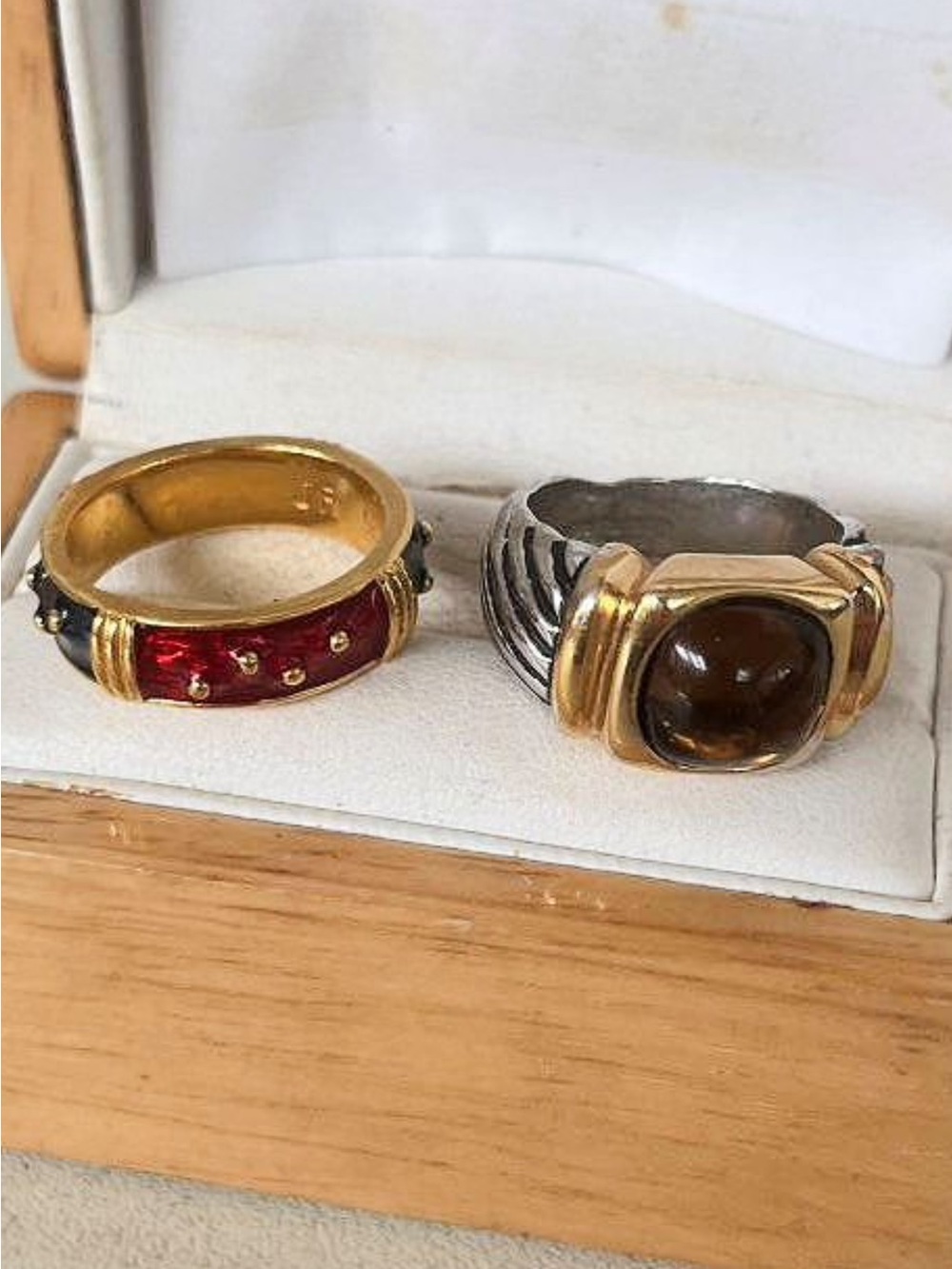 Two Vintage Joan Rivers Rings - Picture 3 of 3